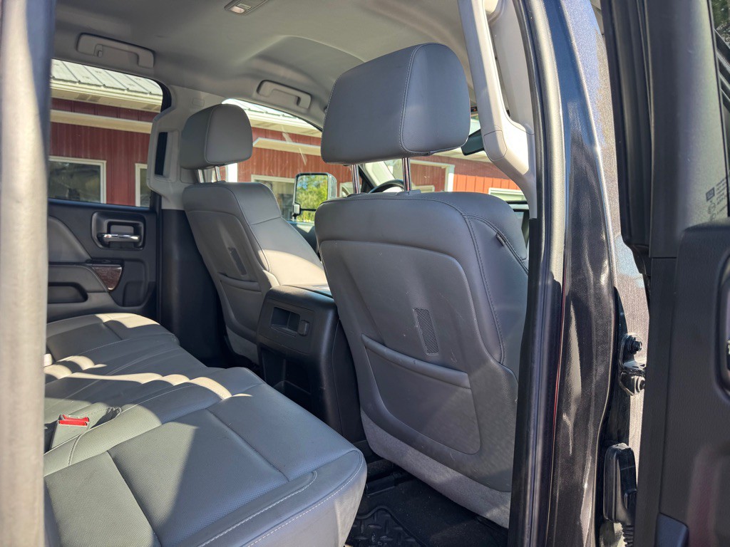 2015 GMC Sierra Image 26