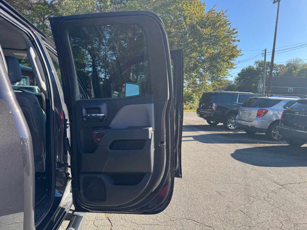 2015 GMC Sierra Image 30