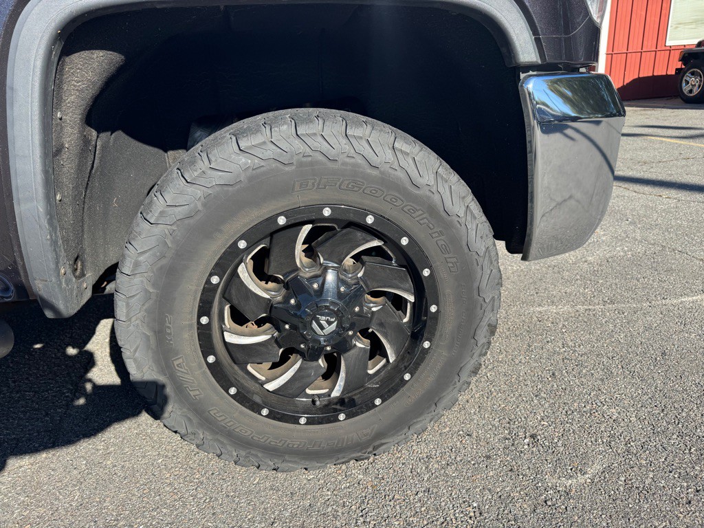 2015 GMC Sierra Image 32