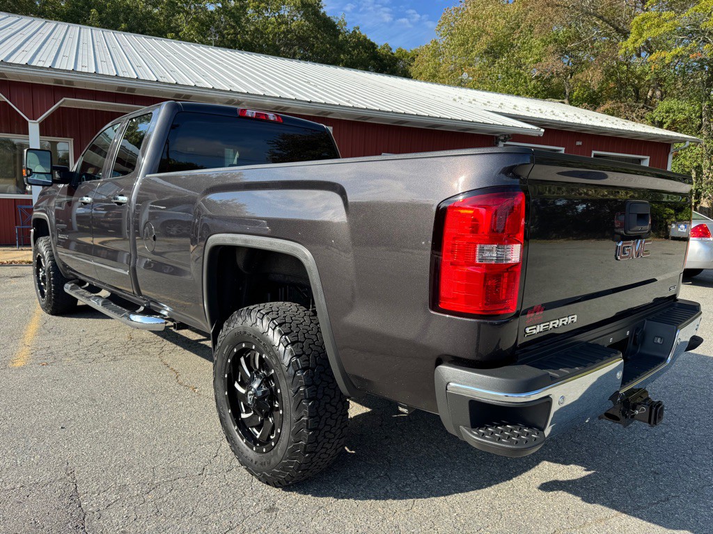 2015 GMC Sierra Image 3