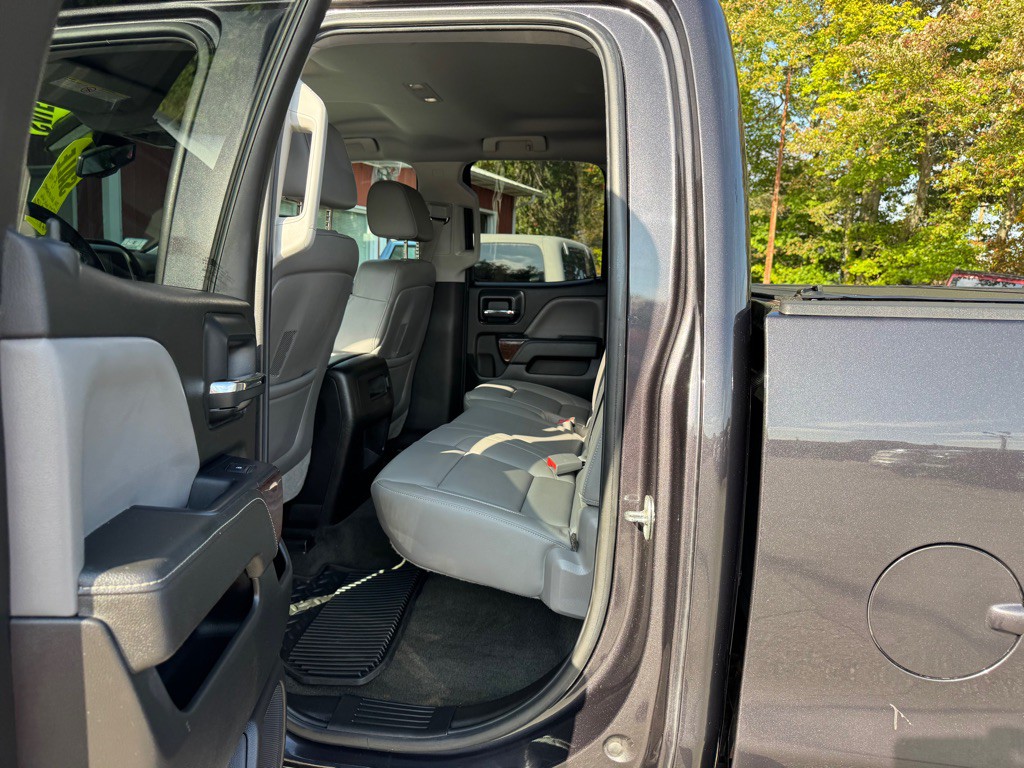 2015 GMC Sierra Image 16