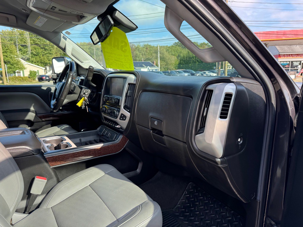 2015 GMC Sierra Image 23