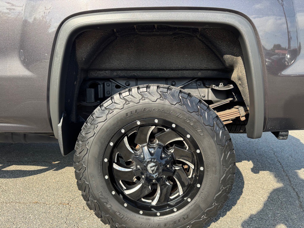 2015 GMC Sierra Image 38