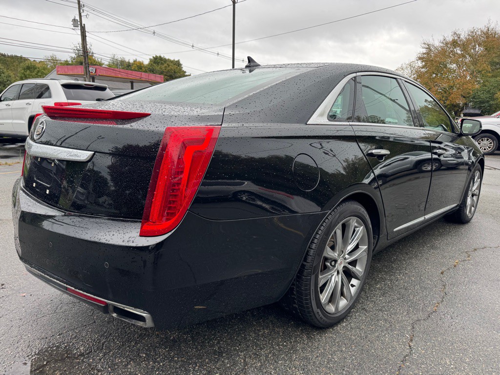 2013 Cadillac XTS Image 8