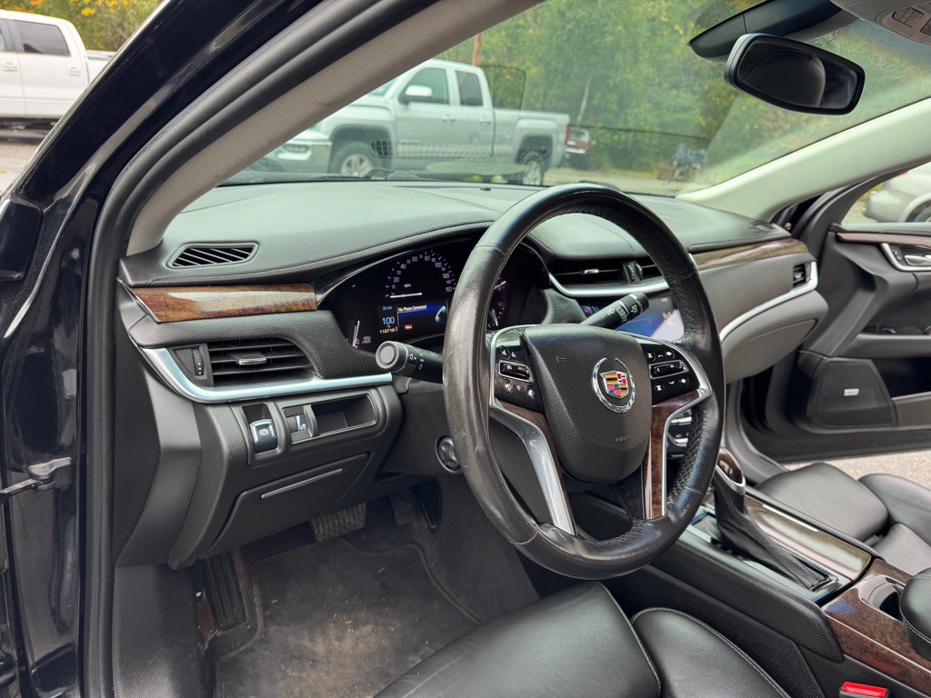 2013 Cadillac XTS Image 10