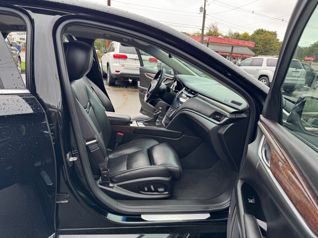 2013 Cadillac XTS Image 23