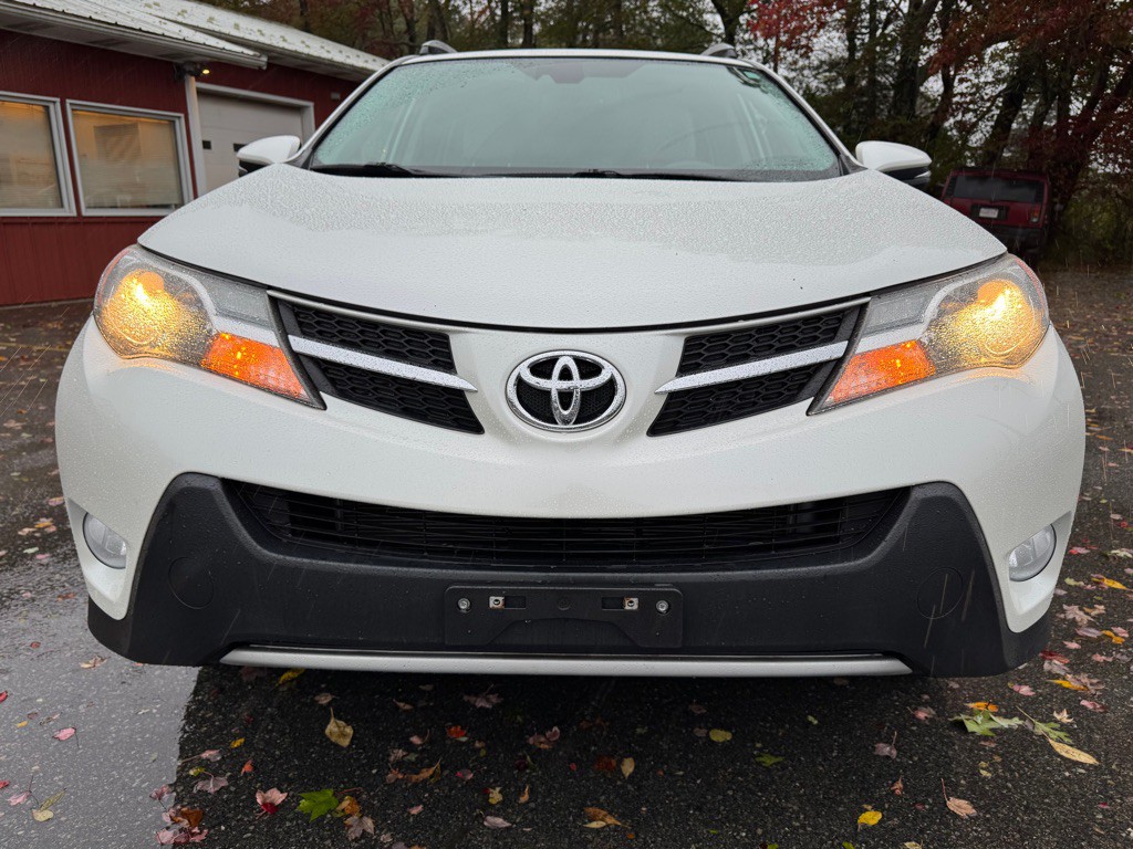 2015 Toyota Rav4 Image 4
