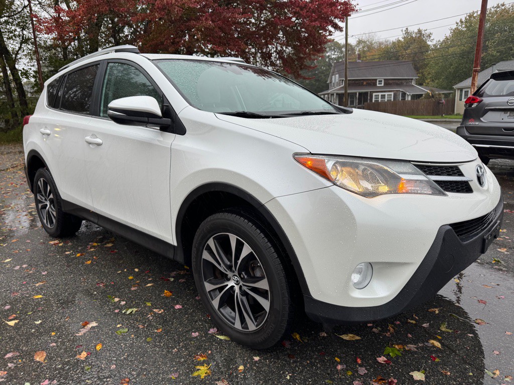 2015 Toyota Rav4 Image 6
