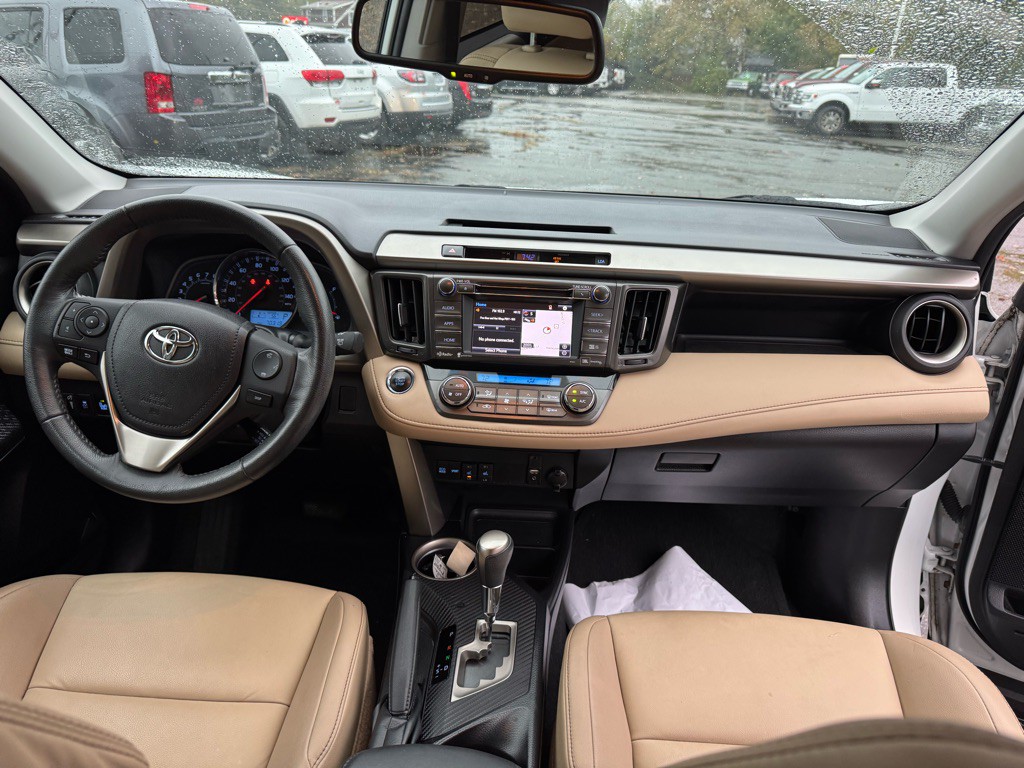 2015 Toyota Rav4 Image 28