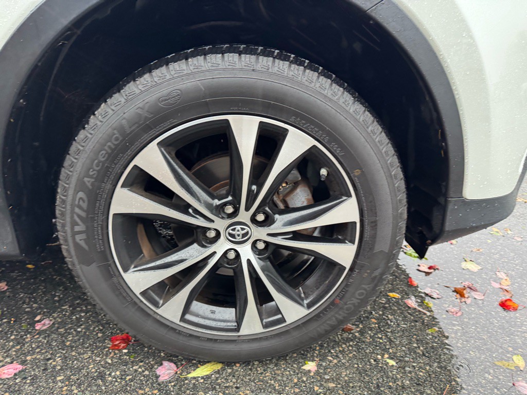 2015 Toyota Rav4 Image 37