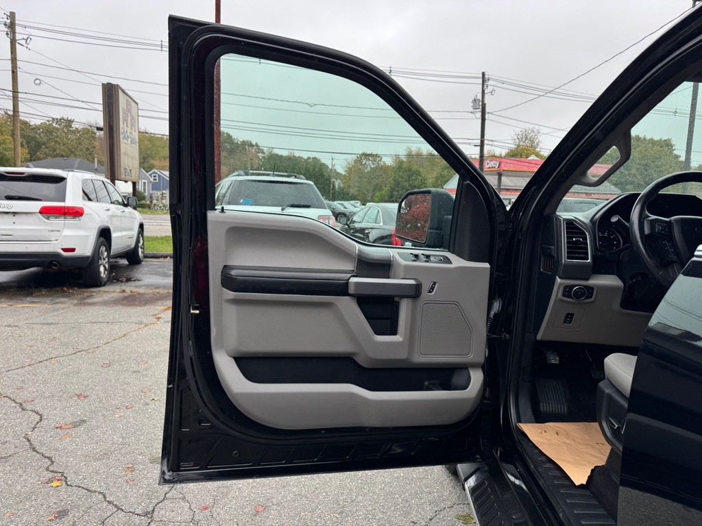 2016 Ford F-150 Image 18