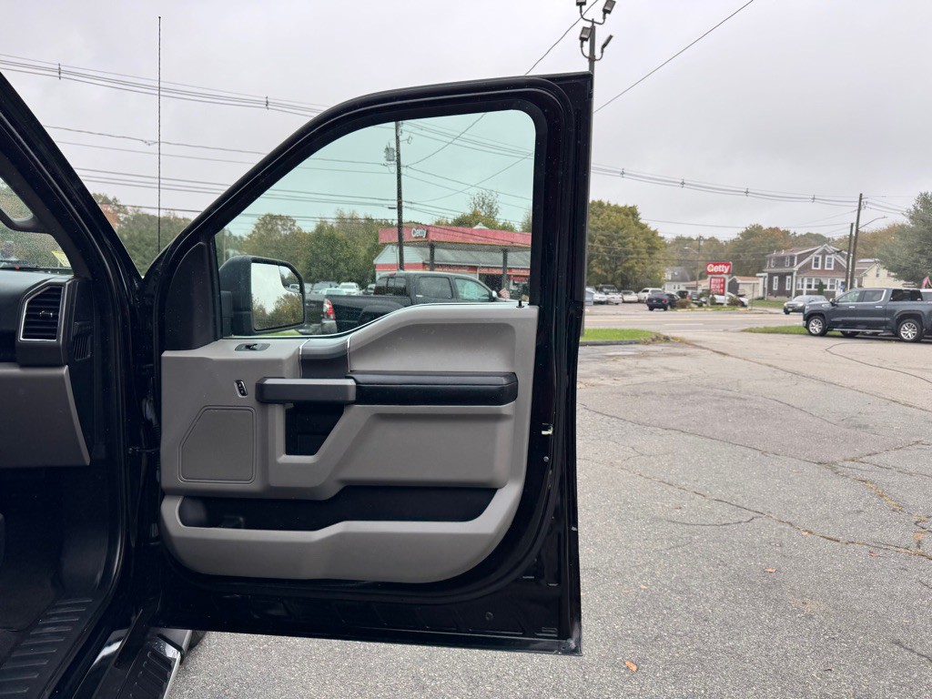 2016 Ford F-150 Image 30