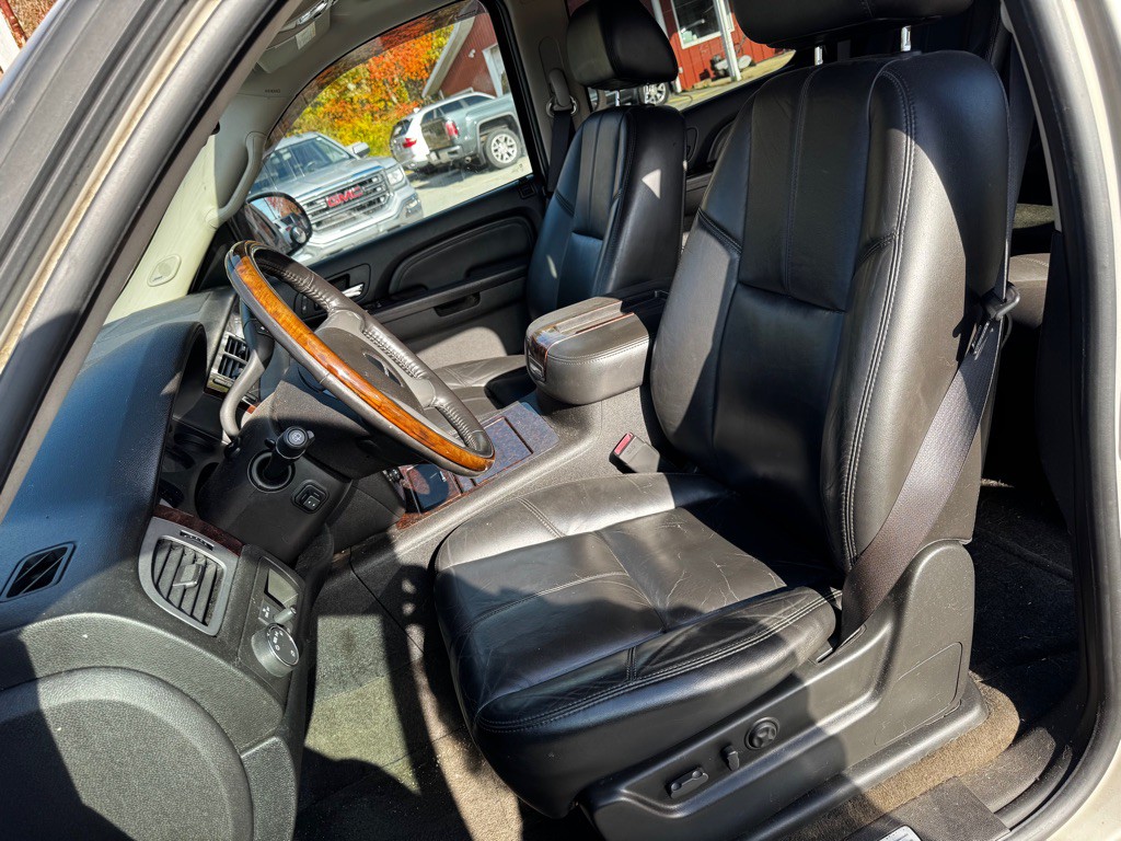 2009 GMC Yukon Image 12