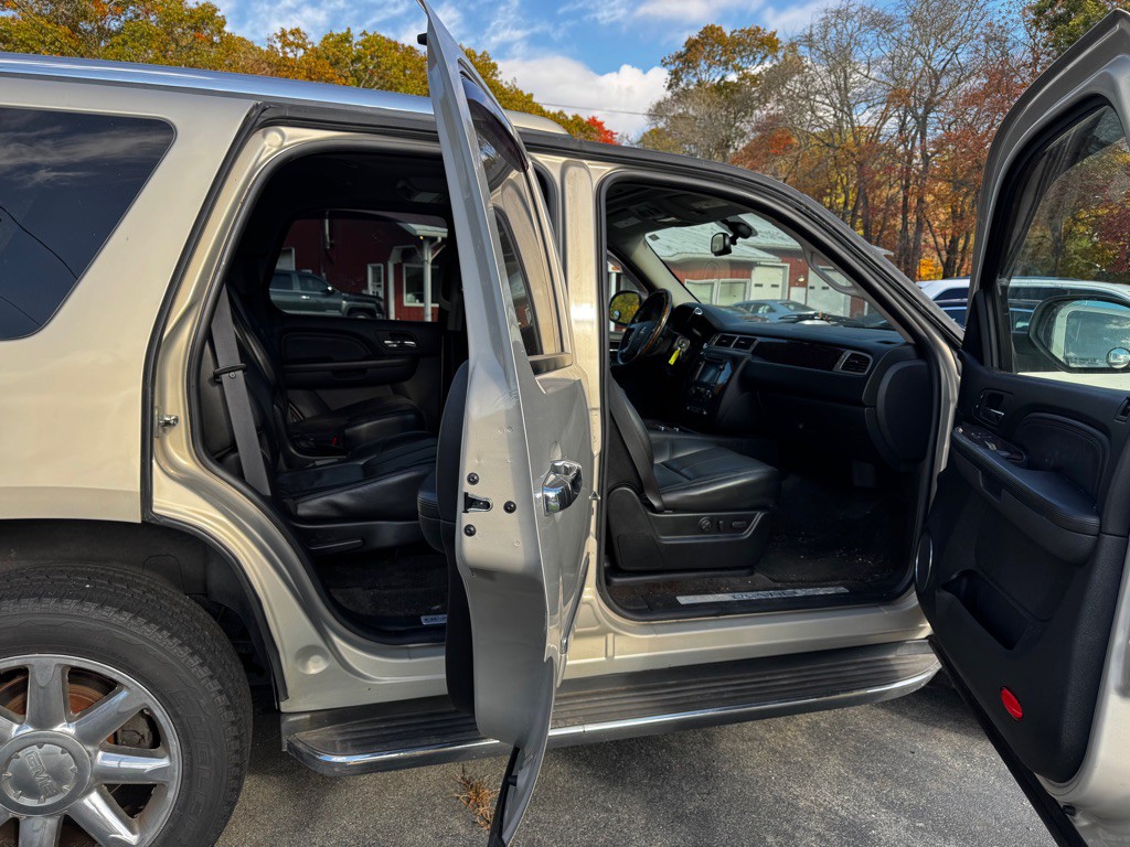 2009 GMC Yukon Image 21