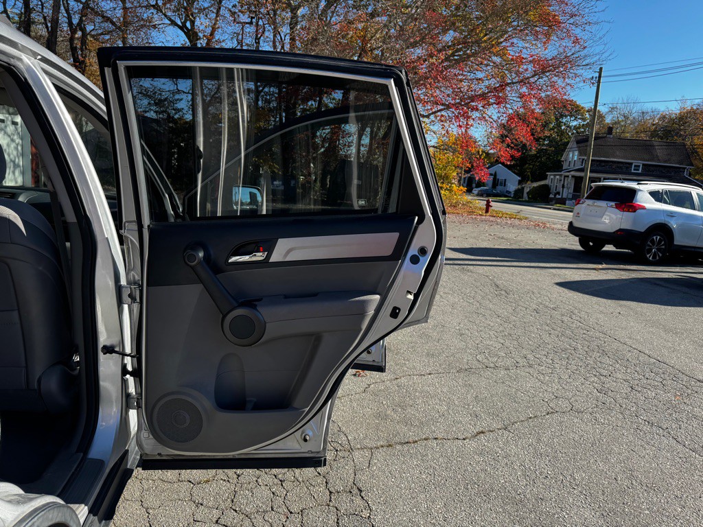 2011 Honda CR-V Image 28