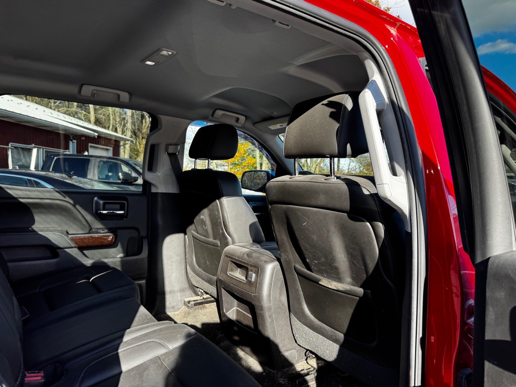 2015 GMC Sierra Image 24