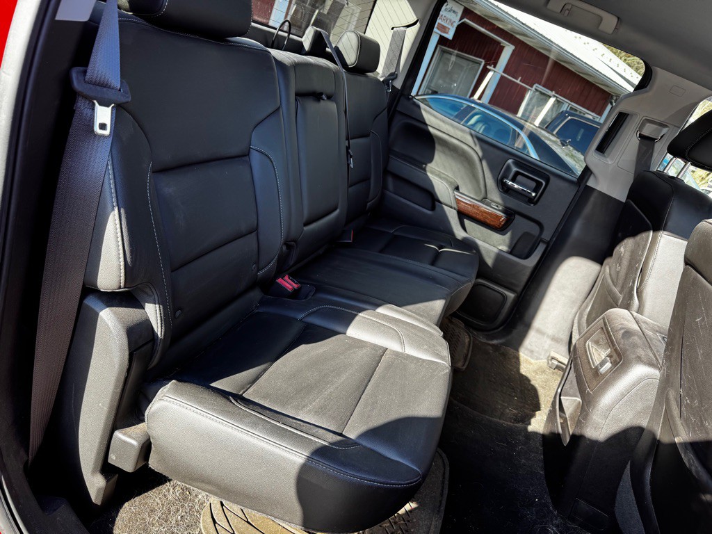 2015 GMC Sierra Image 25