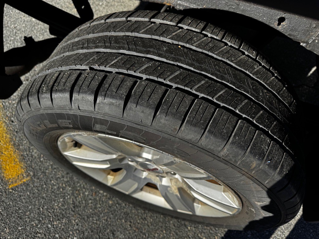 2015 GMC Sierra Image 38