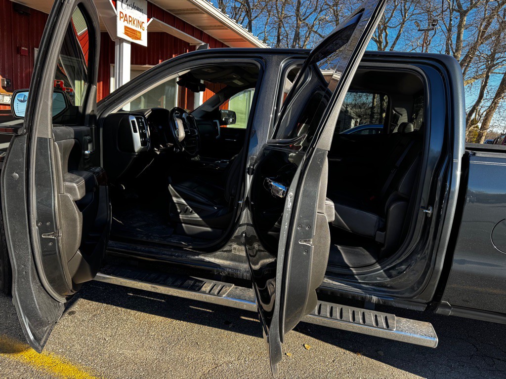 2018 GMC Sierra Image 9