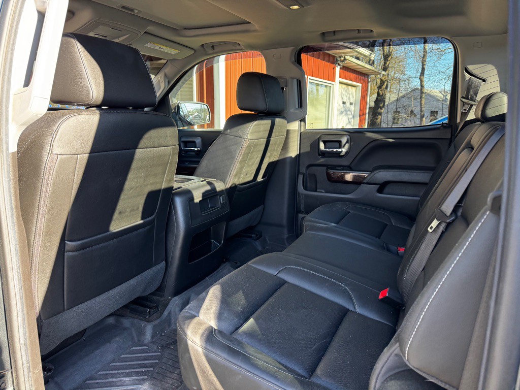 2018 GMC Sierra Image 16