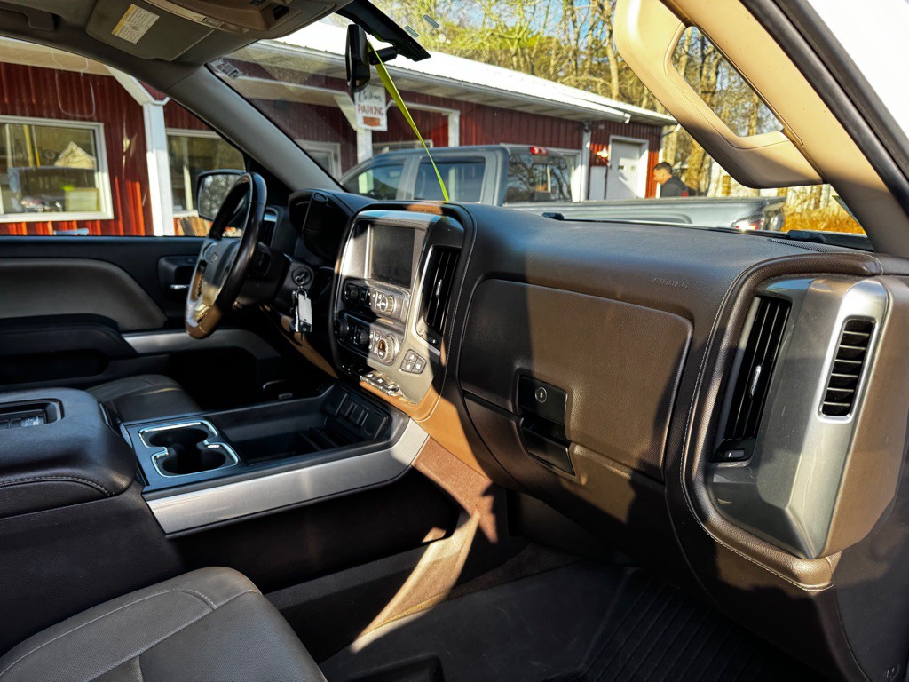 2017 Chevrolet Silverado 1500 Image 16