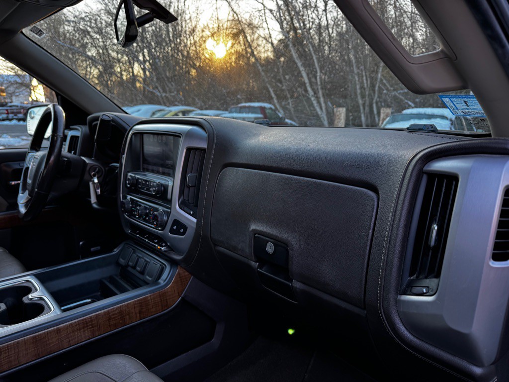 2017 GMC Sierra Image 20