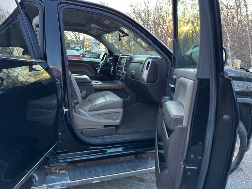 2017 GMC Sierra Image 21
