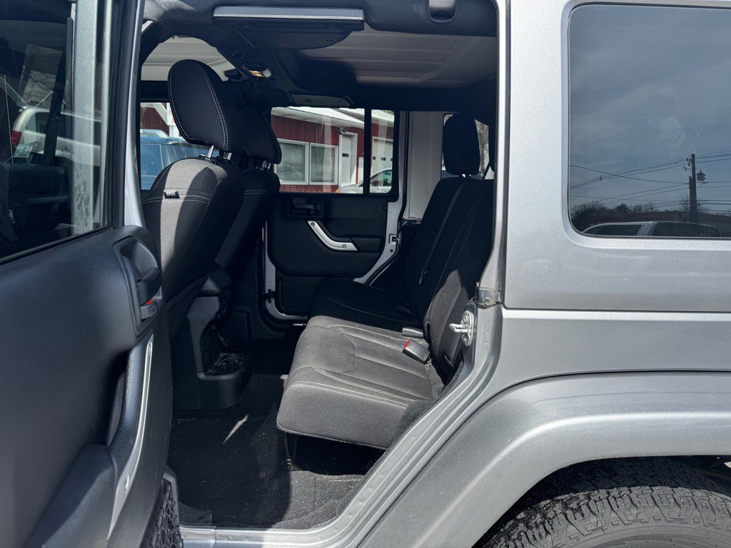 2017 Jeep Wrangler Unlimited Image 14