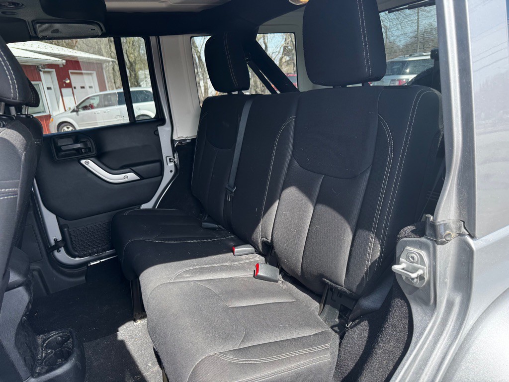 2017 Jeep Wrangler Unlimited Image 15