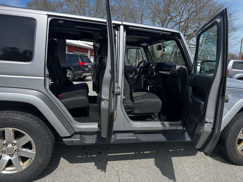 2017 Jeep Wrangler Unlimited Image 18