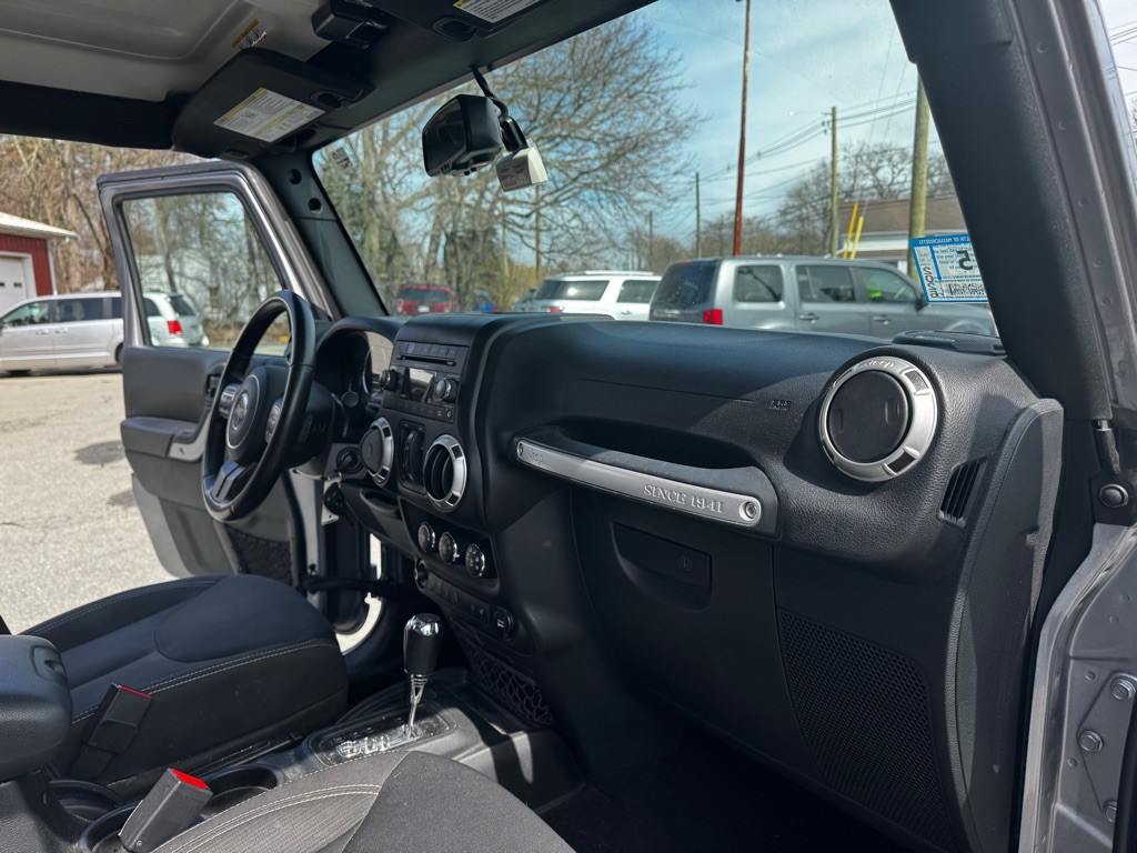 2017 Jeep Wrangler Unlimited Image 19