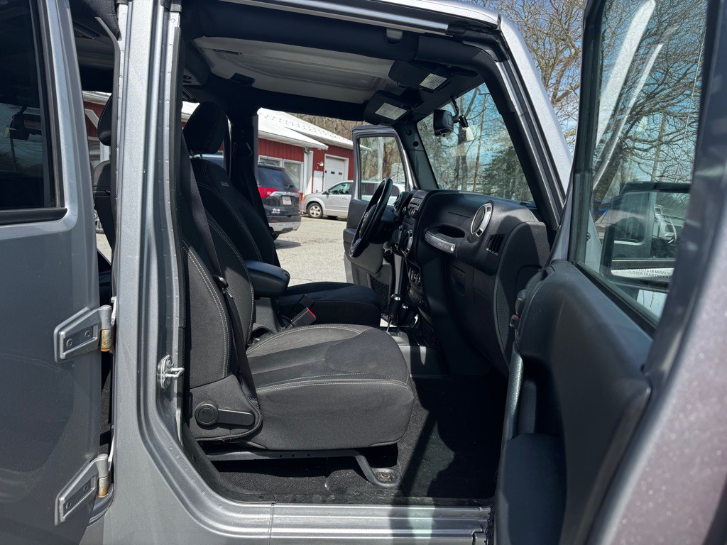 2017 Jeep Wrangler Unlimited Image 20