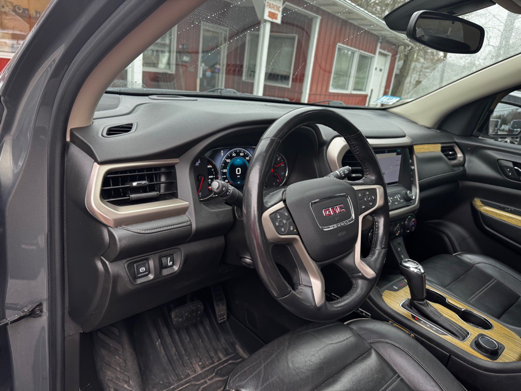 2018 GMC Acadia Image 10