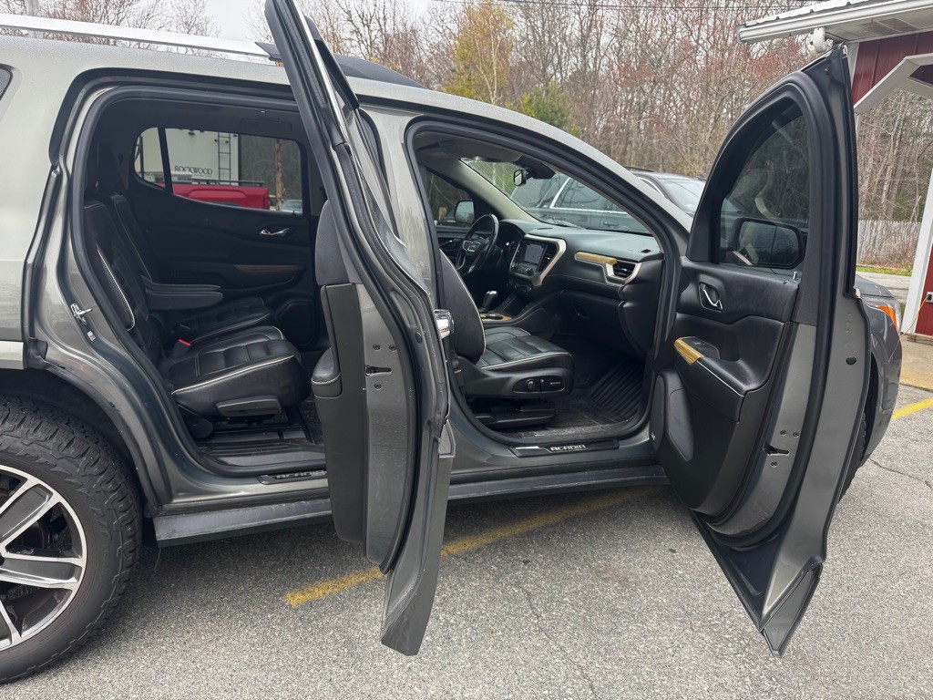 2018 GMC Acadia Image 21