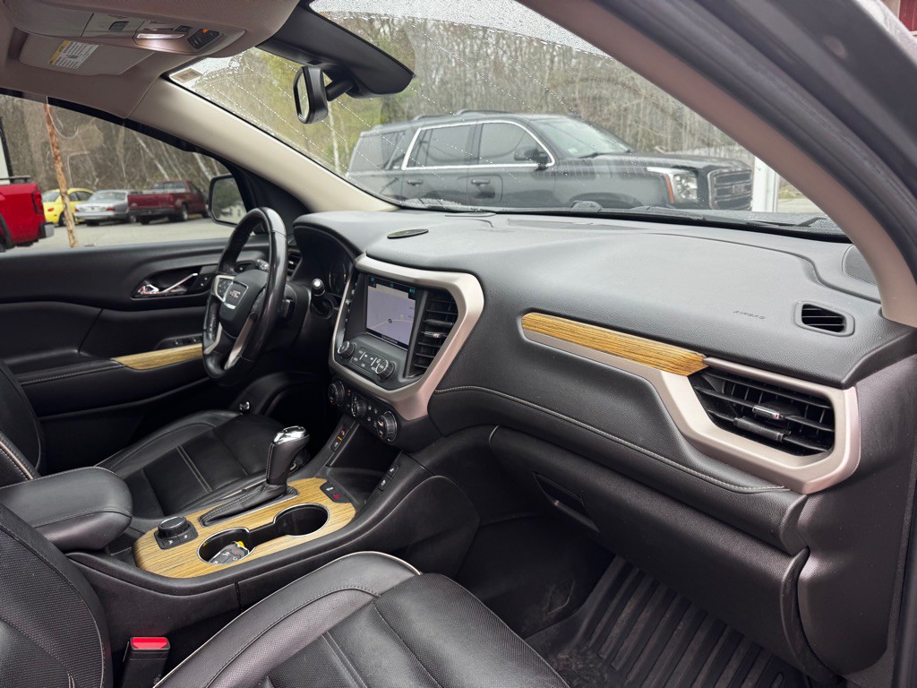 2018 GMC Acadia Image 22