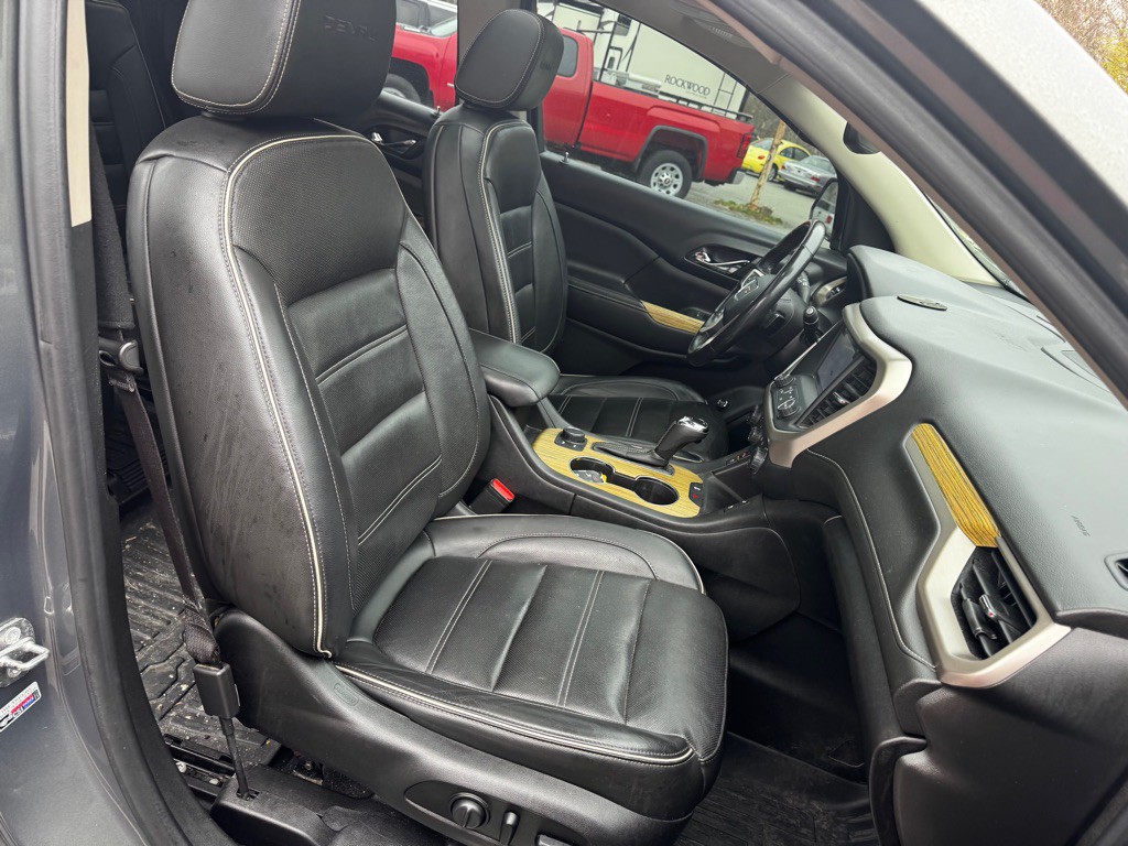 2018 GMC Acadia Image 24