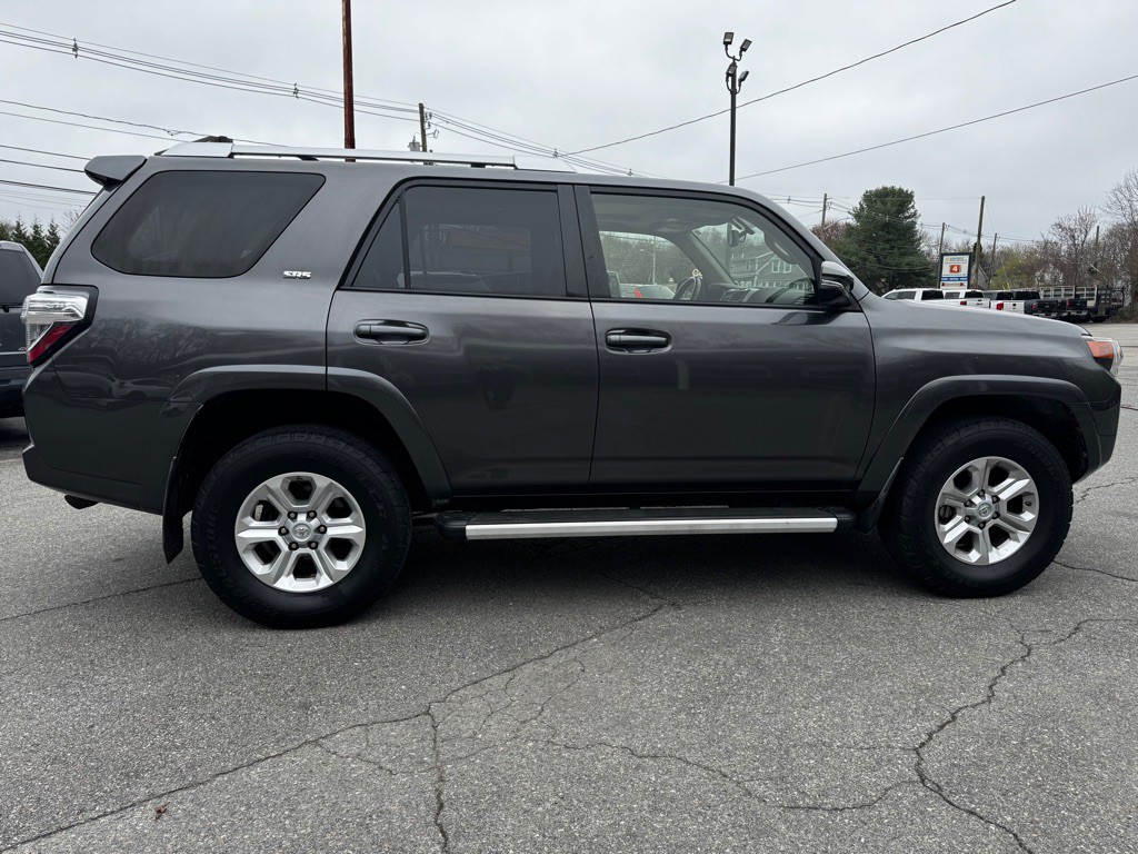 2015 Toyota 4Runner Image 6