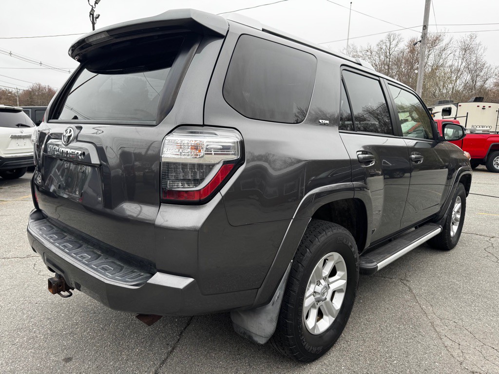2015 Toyota 4Runner Image 7