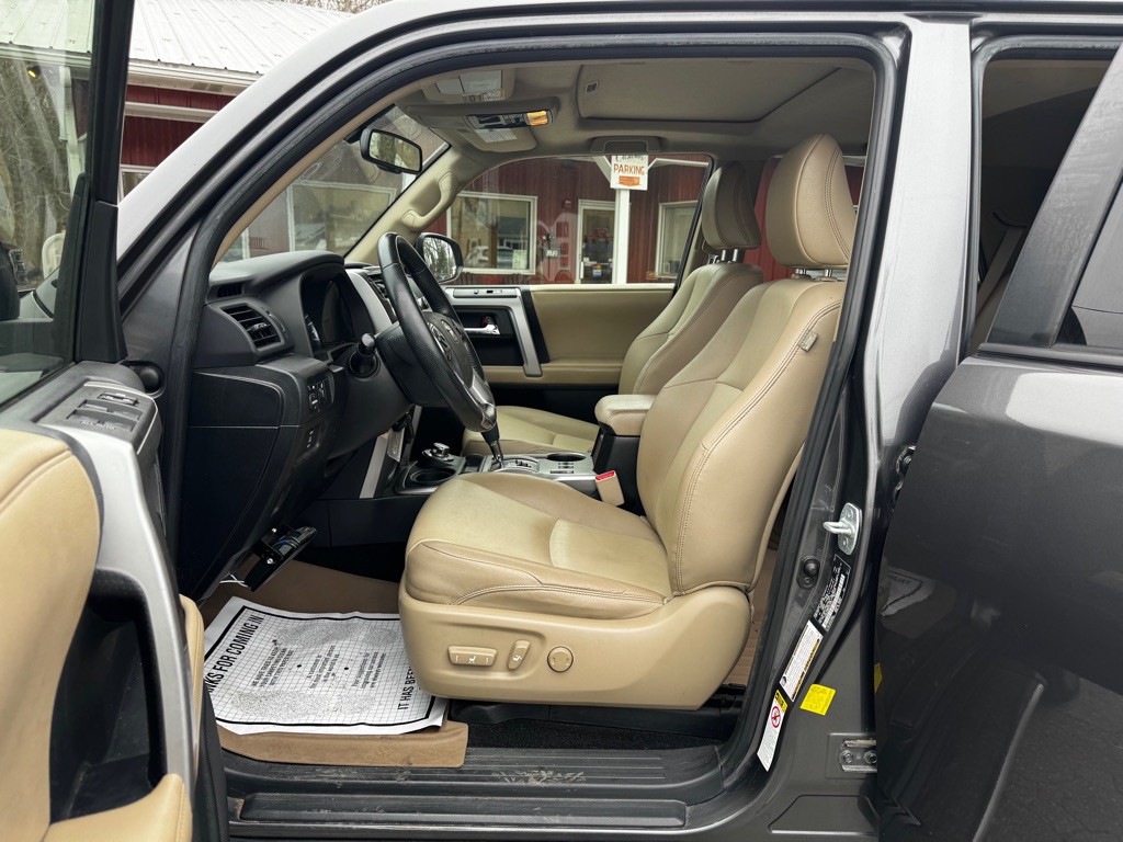 2015 Toyota 4Runner Image 10