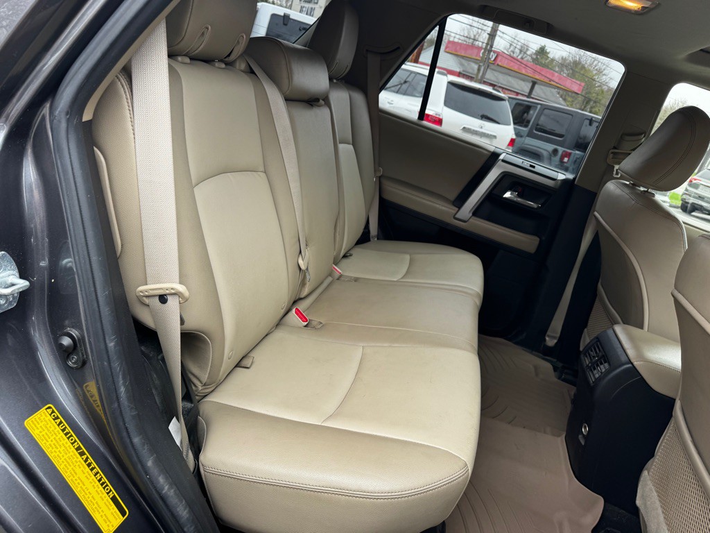 2015 Toyota 4Runner Image 24