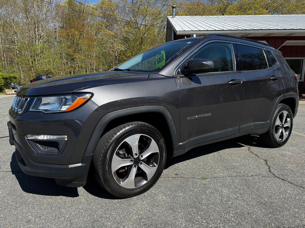 2017 Jeep Compass Image 1