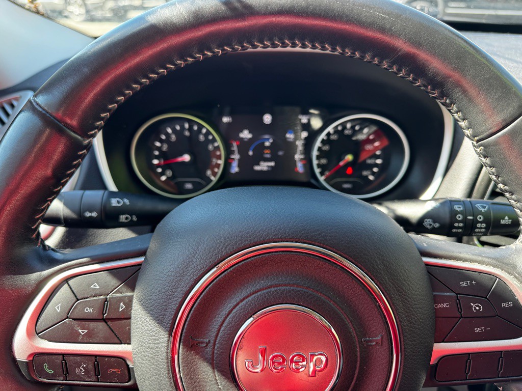 2017 Jeep Compass Image 36