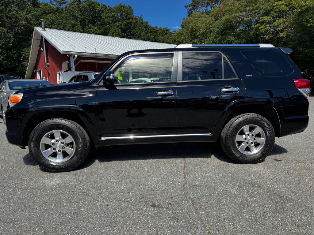 2013 Toyota 4Runner Image 2