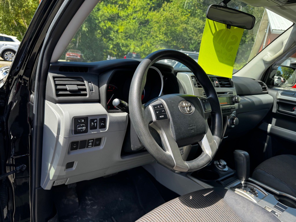 2013 Toyota 4Runner Image 10