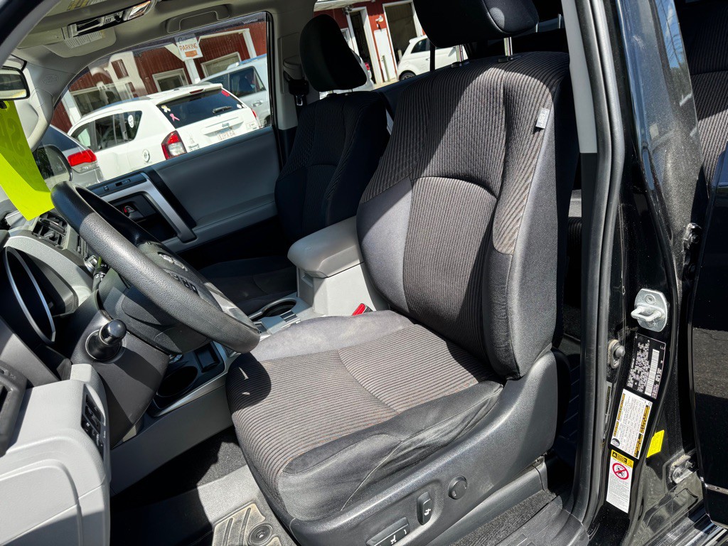2013 Toyota 4Runner Image 12
