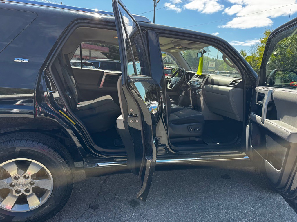2013 Toyota 4Runner Image 19