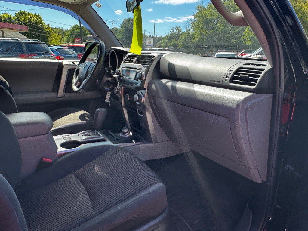 2013 Toyota 4Runner Image 20