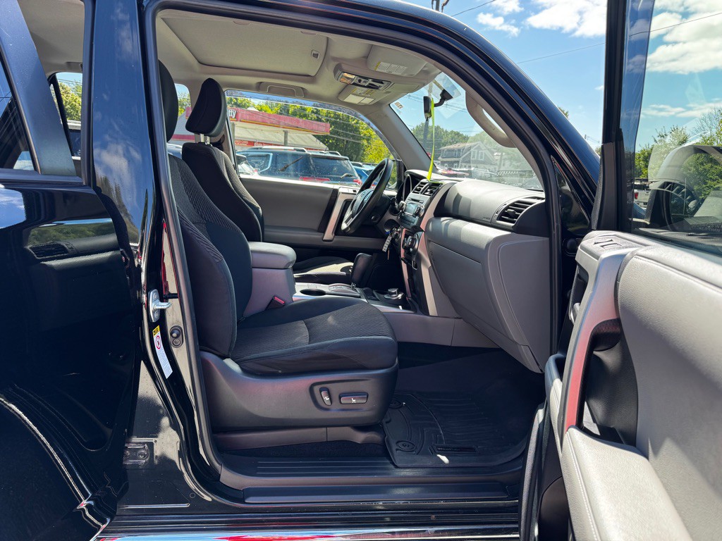 2013 Toyota 4Runner Image 21