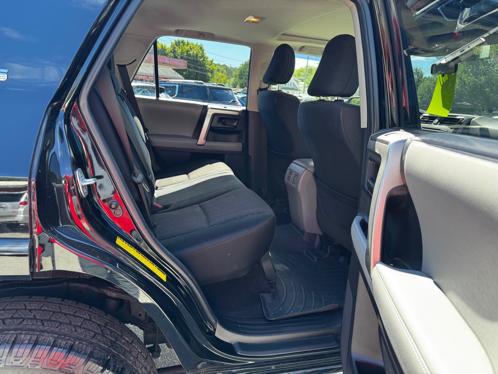2013 Toyota 4Runner Image 23