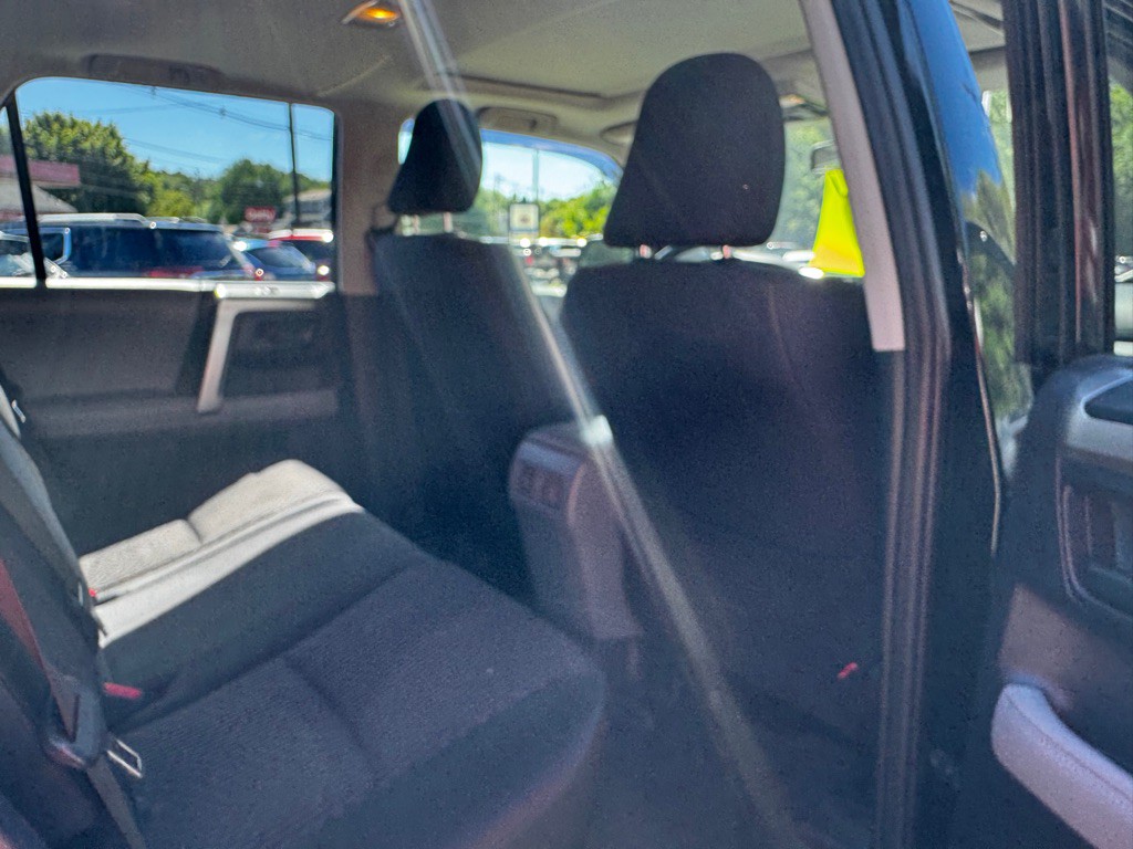 2013 Toyota 4Runner Image 25